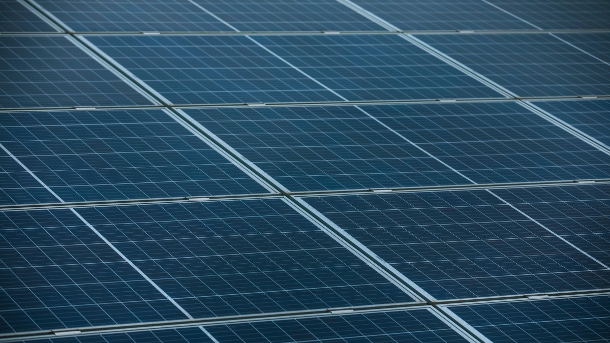 Subsidie voor zonnepanelen op daken Noord-Holland loopt hard